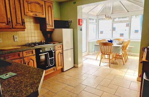 Ty Croes House | Pass the Keys | Pet Friendly Beach Side Property