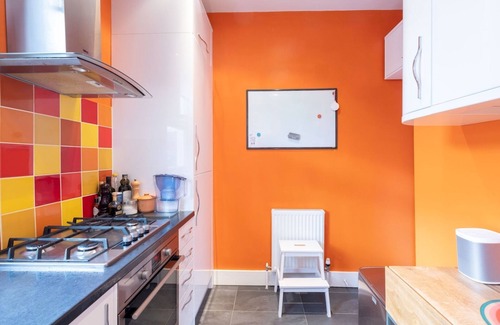 Queen's Park Apartment | Pass the Keys | Queen's Park Secret Gem