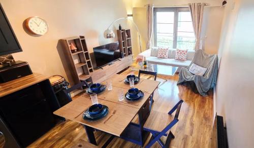 Nottingham Apartment | Pass the Keys Serenity Cottage A Cosy Retreat in Nottingham