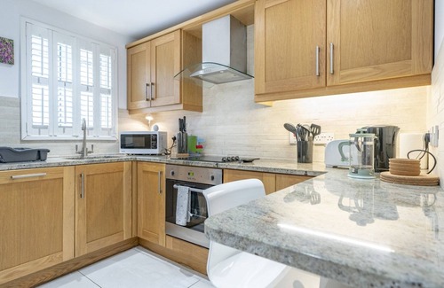 Belfast City Centre House | Pass the Keys | Spacious Home Rooftop Terrace Cafes Bars