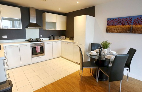 Trafford Apartment | Pass the Keys | Stunning Views, Canal Side Flat With Free Parking