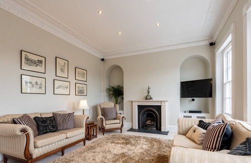 Shrewsbury House | Pass the Keys | Stunning Georgian town house in the centre of town