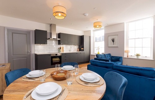 Bath City Centre Apartment | Pass the Keys | Stunning 2 bed retreat in the heart of Bath