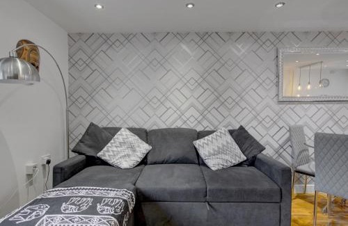 Salford Apartment | Pass the Keys Stunning 1Bed Manchester Apartment with parking