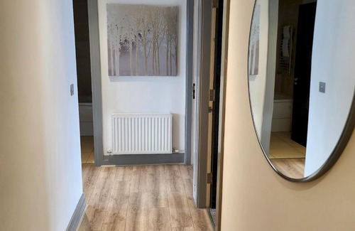 Belfast Apartment | Pass the Keys Stunning Penthouse with Balcony Sunset Views