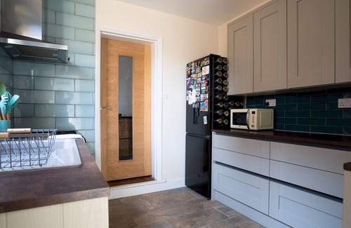 Gloucester House | Pass the Keys | Stylish Victorian home with garden
