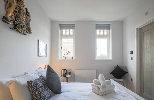 Maidenhead Apartment | Pass the Keys | Stylish and Modern 6 Sleeper Flat in Maidenhead