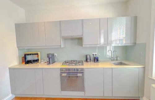 Soho Apartment | Pass the Keys Stylish 1 bed Soho Flat