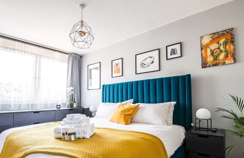 Deptford Apartment | Pass the Keys | Stylish and modern 2 bed flat Deptford