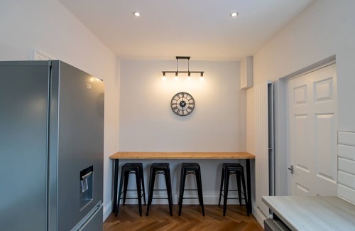 Blyth House | Pass the Keys | Stylish Terrace with Free Parking