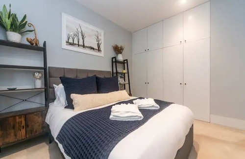 Shaftesbury House | Pass the Keys | Stylish Victorian Gem 1Br Central Location