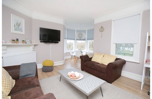 Oxford Apartment | Pass the Keys | The Hexagon - Stylish Central Oxford Pad + Parking