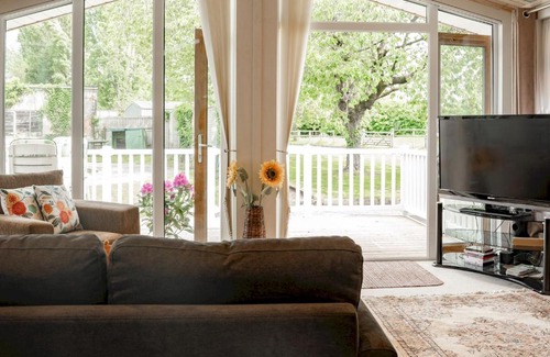 Chester House | Pass the Keys The Lodge at Point House Farm - Sleeps up to 6