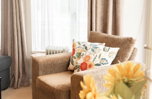 Chester House | Pass the Keys The Lodge at Point House Farm - Sleeps up to 6