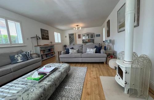 Camber House | Pass the Keys Whytecroft -Fabulous Family Fun