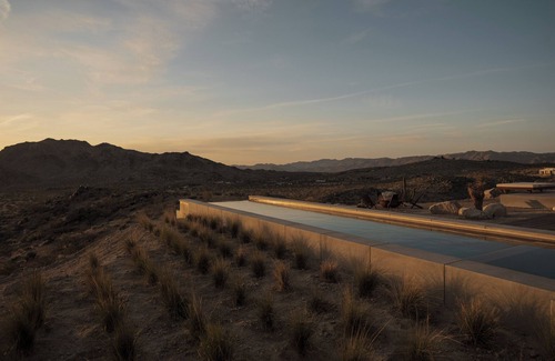 Yucca Valley House | Passage: 80’ Pool Outdoor Kitchen 360° Views