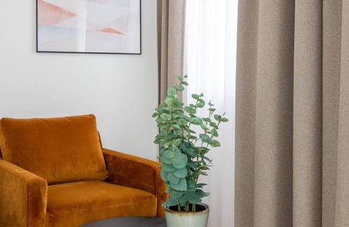 Passau Apartment | Passau Bahnhofstr | One-Bedroom Suite + Balcony