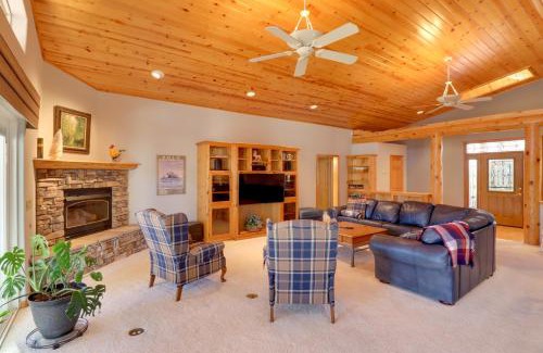 Sierra Pines House | Patio and Forest View Peaceful Show Low Home