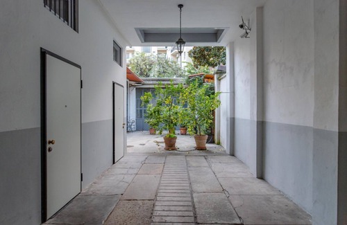 Cit Turin Apartment | [Patio] Ca’ Mesnil, By HappyHosTorino