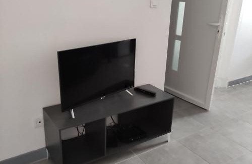 Lalinde Apartment | Patio en Périgord