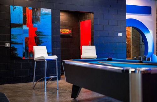 Sparta House | Patio & Grill | Pool Table | 100" TV | Workspaces