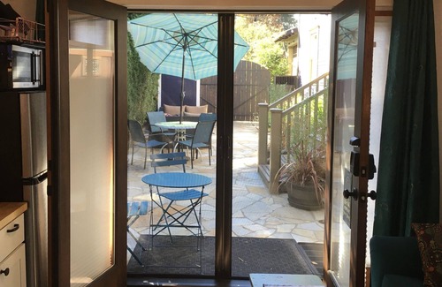 Humboldt Villa | Patio Villa for 1-4 w/kitchens & gas firepit
