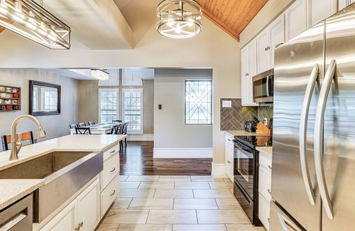 Bedford House | Patio & Yard: Family Home 12 Mi to AT&T Stadium!