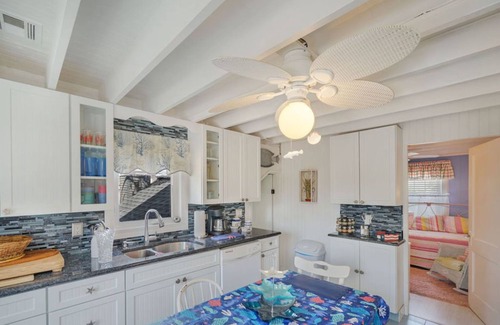 Mantoloking House | Patriot's Paradise - An Oasis just 72 steps from Private Beach + Hot Tub