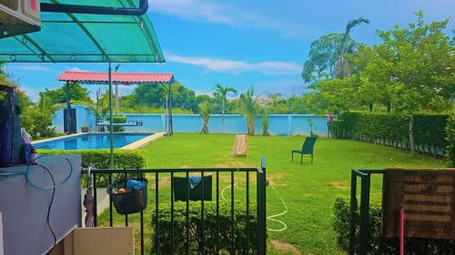 Nong Prue Villa | Pattaya Paradise Pool villa with Garden 3BR