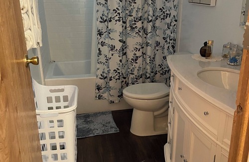 Valle Vista House | Pattys place 2 is a ROOM RENTAL ONLY, in a quite home away from home.