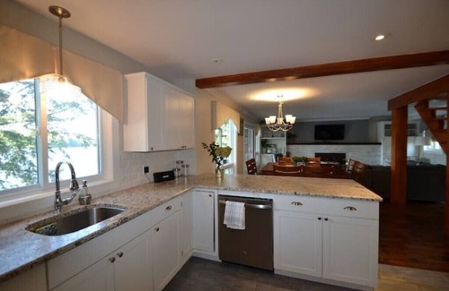 Highlands East Cottage | Paudash Lake House