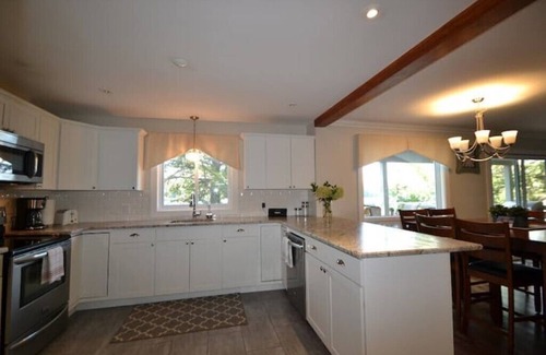 Highlands East Cottage | Paudash Lake House