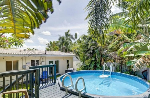 Poinsettia Heights House | Paul's Heated Above Ground Pool Pad (w/ Custom Sun Deck) - 3BR/2BA