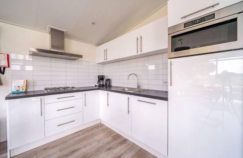 Dordtse Biesbosch House | Pavilion 4 by Interhome