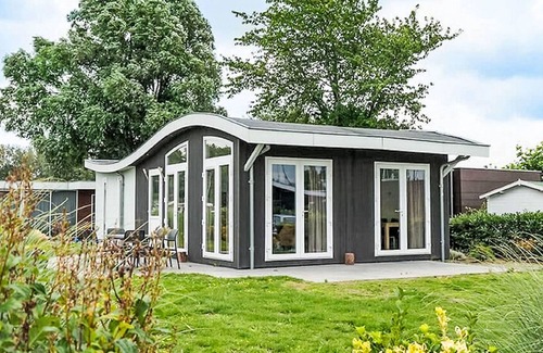 Dordtse Biesbosch House | Pavilion 6 by Interhome