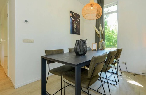 Zorgvlied Apartment | Pavilion 6 people with storage space