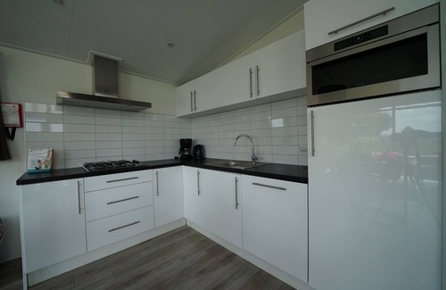 Dordtse Biesbosch House | Pavilion Hottub 4 by Interhome