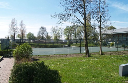 Dordtse Biesbosch House | Pavilion Hottub 4 by Interhome