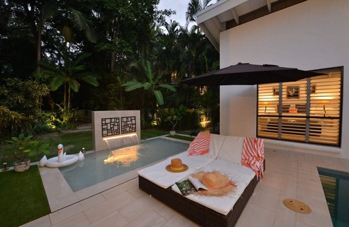 Port Douglas House | Pavilions in the Palms Port Douglas - private pool, close to beach