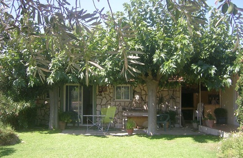Bessan House | Pavillon de Charme Rez- de Jardin Dans Village Près des Plages
