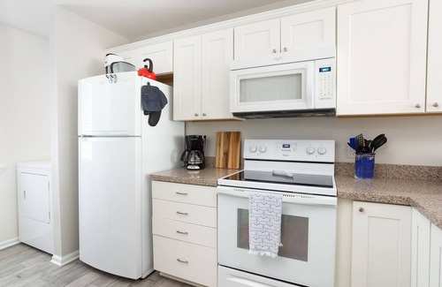 Pawleys Island Condo | Pawleys Island Paradise 2BR 1st Floor, Pools, Beach 3 min, True Blue Golf