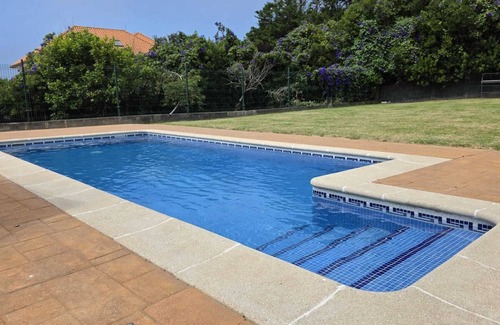 Portonovo Ski Chalet | PAXARIÑAS VILLA WITH PRIVATE POOL