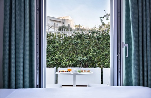 Capri Hotel | Pazziella Garden & Suites