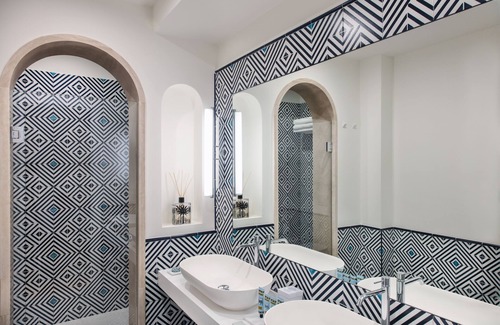 Capri Hotel | Pazziella Garden & Suites