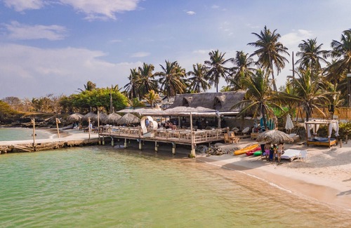 Tierra Bomba Island House | Pb-C5 Cabin Type Room On Island With Breakfast Jacuzzi Air Conditioning