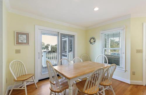 Pelican Bay House | PB17: 17 Pelican Bay