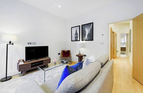 Norland Apartment | PBC | Luxury One Bedroom Apartment Soho (GT5)