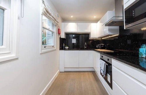Colville Apartment | PBC | One Bed Apartment - High St Kensington - KC2