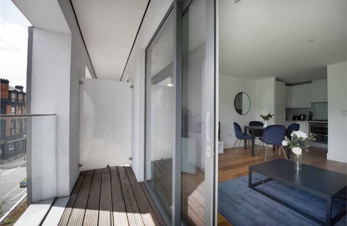 Camden Town with Primrose Hill Apartment | PBC | Two Bed with Balcony JT2
