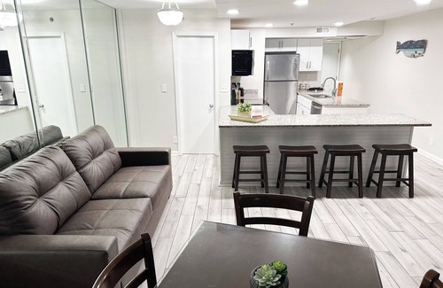 Panama City Beach Condo | PCB Beachfront condo next to Pineapple Willy's #312W
